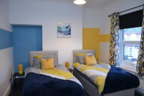 Londonderry - 3 BDR, Sleeps 6, Parking, WIFI, Stockton on Tees city centre